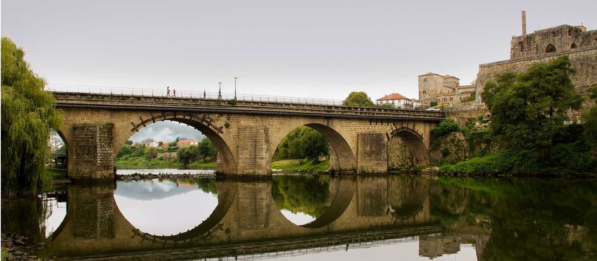 Pilgrims enter Barcelos on the Portuguese Camino | Francisco Carvalho