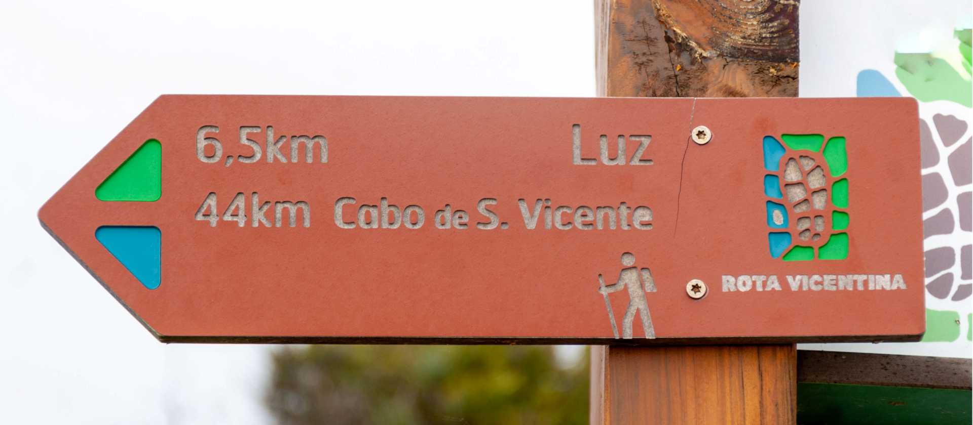 Follow the Rota Vicentina trail
