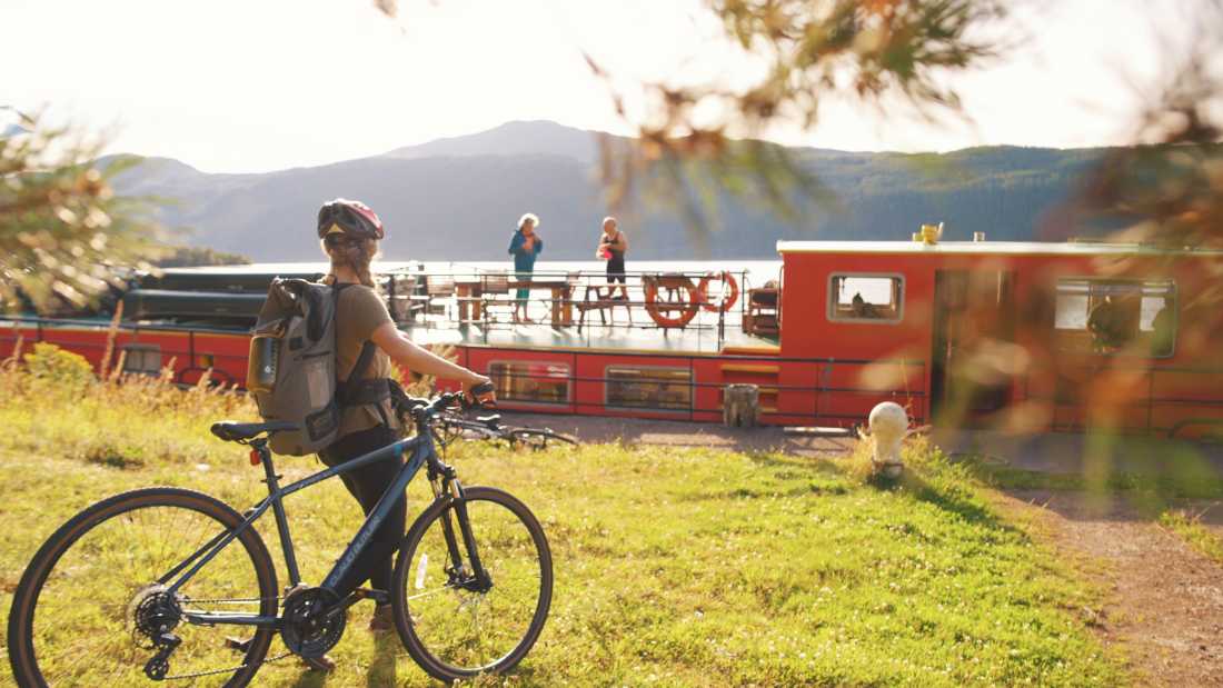 Cycle the Great Glen Way on a barge tour |  Tim Charody
