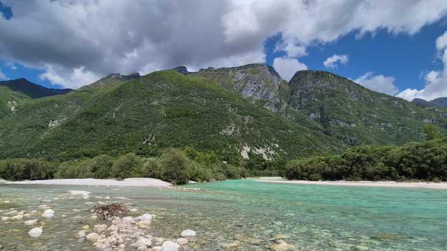 Following the turquoise Soca River through the mountain landscapes of the Juliana Trail.