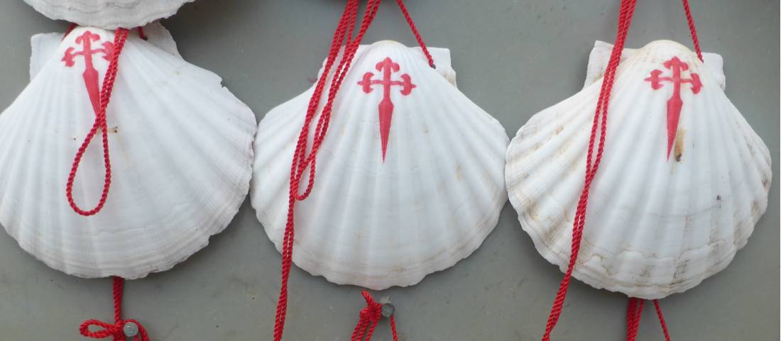 The scallop shell can be found all along the Camino |  <i>Gesine Cheung</i>