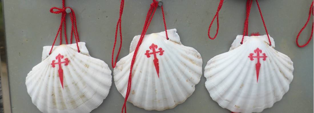 The scallop shell can be found all along the Camino |  <i>Gesine Cheung</i>