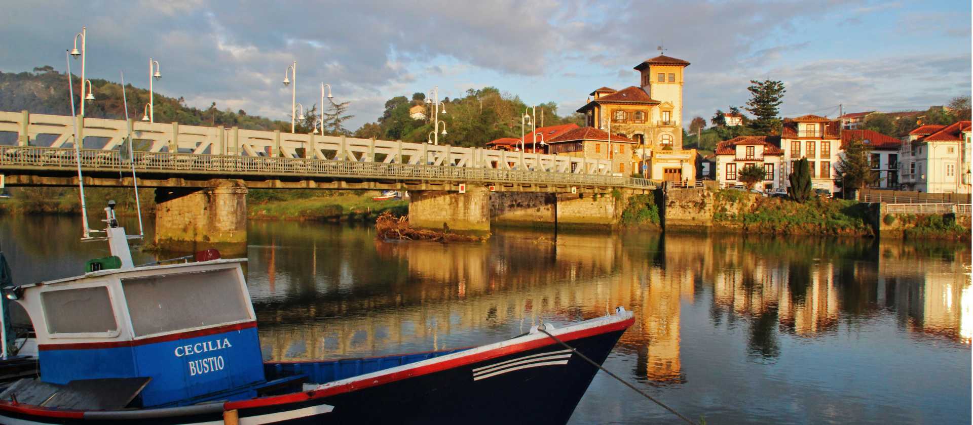 Walking in to Bustia, northern Spain | Chus Canal Alvarez