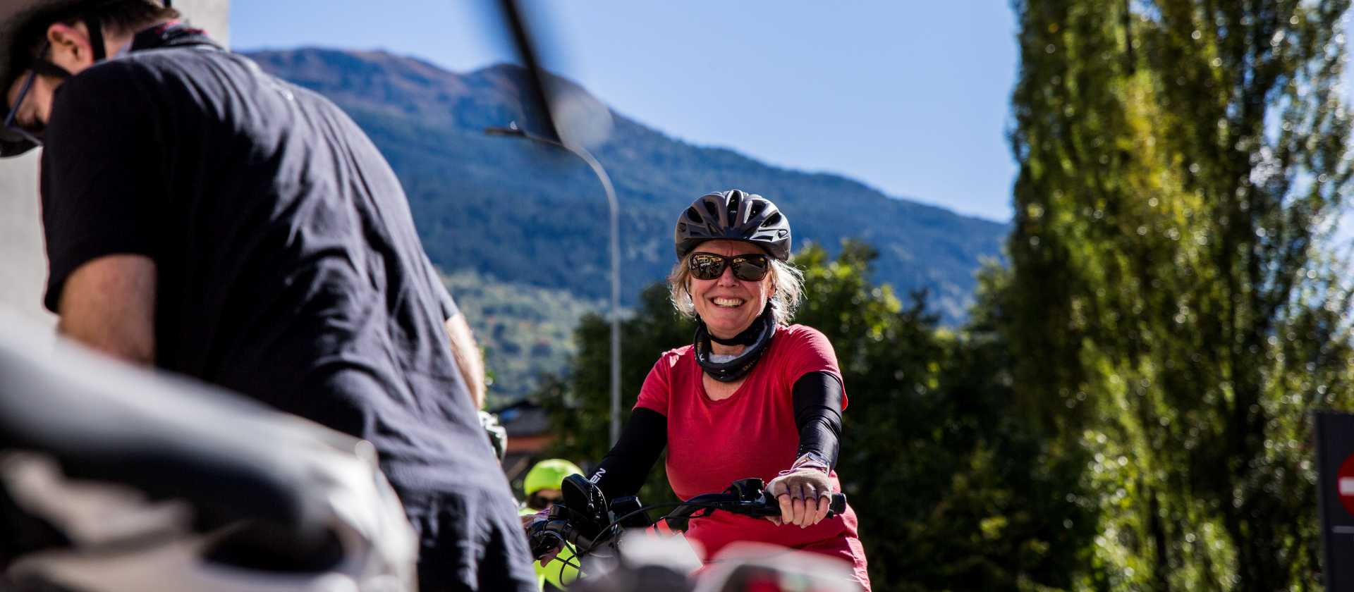 Cyclist in Switzerland | @jessielphoto / www.jessieleong.co.uk