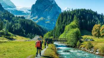 shutterstock_2570914335 (1), Hiking in the Bernese Oberland, Switzerland