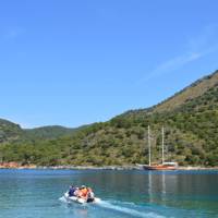 A dingy brings the group to the boat when it is anchored in the coves along the Lycian Coast | Erin Williams