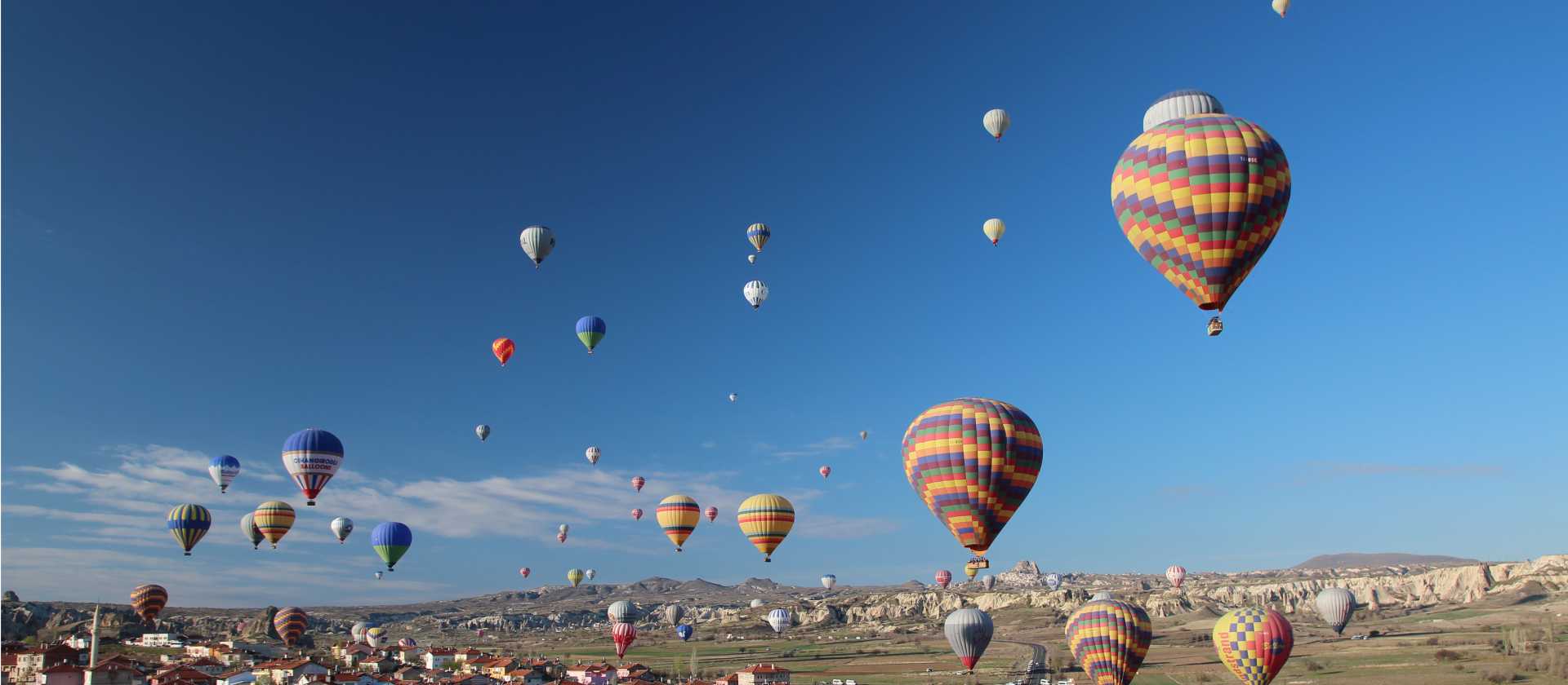 Early morning flight in Goreme, Turkey | Tim Hassell