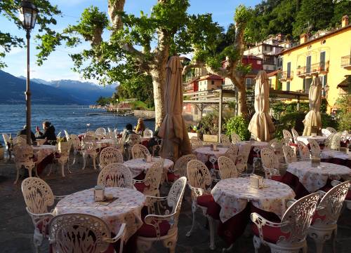 Lakeside dining in Varenna