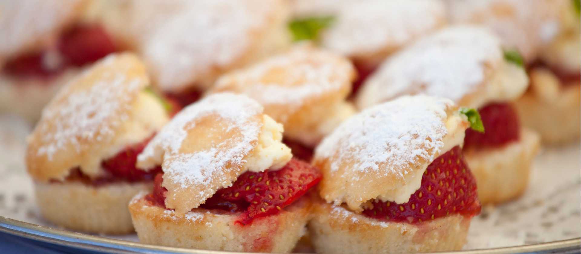 Cream Scones with Strawberries | David Clapp