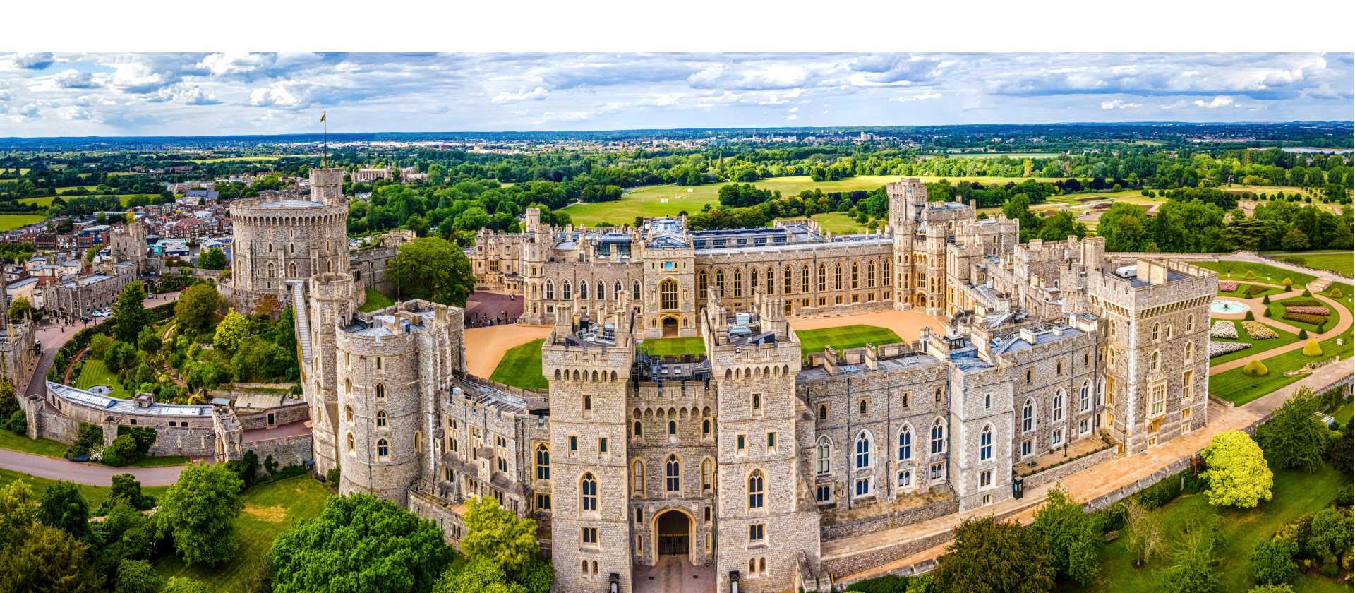 Windsor Castle Panorama | Shutterstock