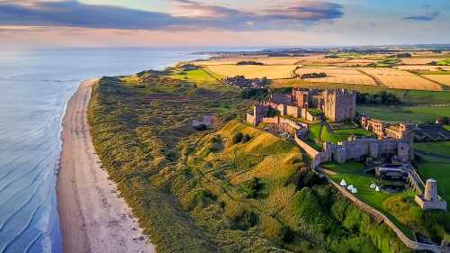 Bamburgh Castle, Northumberland Coast Path | Yin Sun Photography