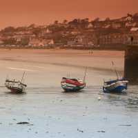 Boats in the bay at Marazion | John Millen