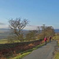 Cycling on quiet country lanes in the Yorkshire Dales | Tejvan Pettinger