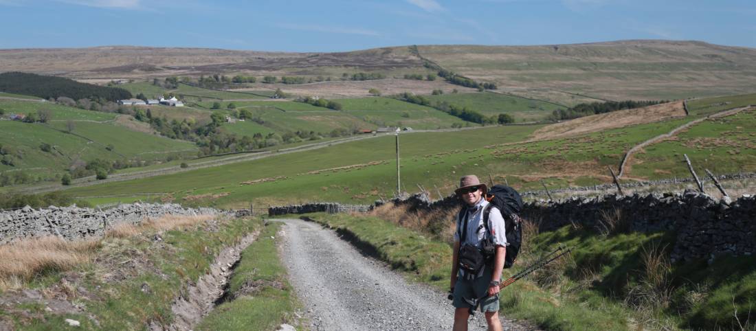 Good weather on the road near Garrigill | <i>John Millen</i>