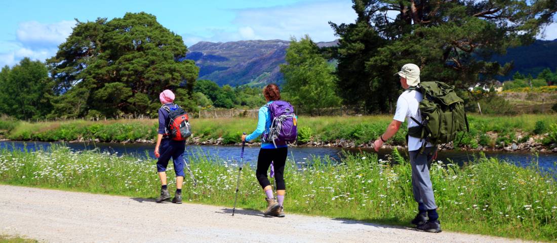 Walkers along Scotland's Caledonian Canal |  <i>John Millen</i>