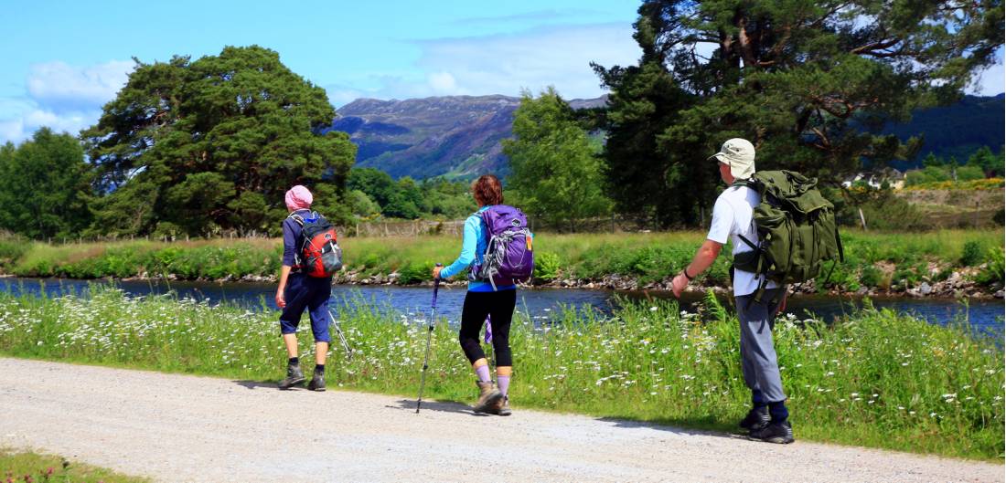 Walkers along Scotland's Caledonian Canal |  <i>John Millen</i>