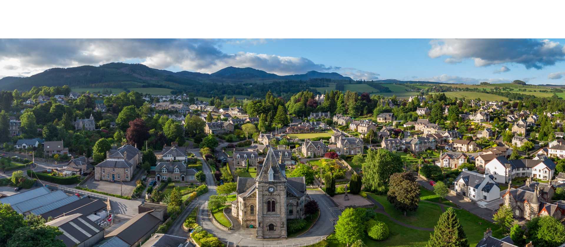 Pitlochry in the Scottish Highlands | pio3