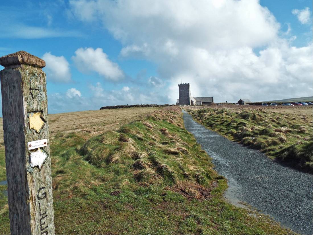 A way marker around Tintagel along the coast in Cornwall |  <i>lbradxx</i>