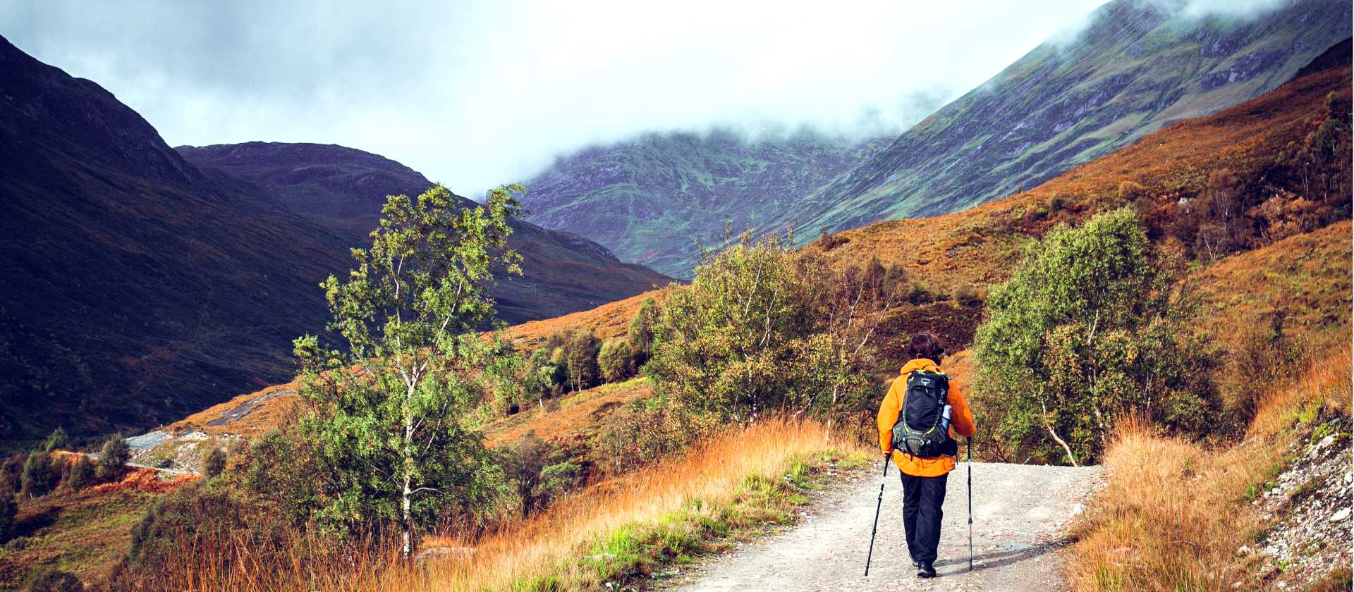 Hiking the Glencoe Valley amidst beautiful autumn colours | Anna Saveleva