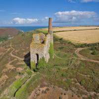 You'll find some deserted engine houses along the coastline in Cornwall | ASKULTD