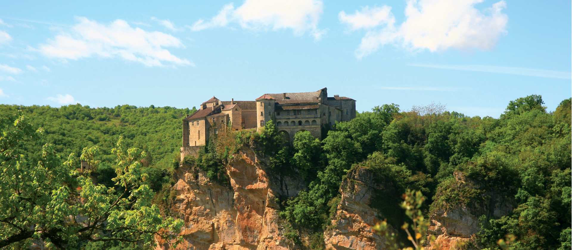 Bruniquel Chateau across the Averyron