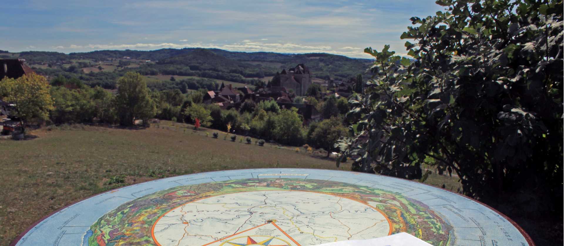 Helpful orientation table on the approach to Curemonte | Nathalie Thomson