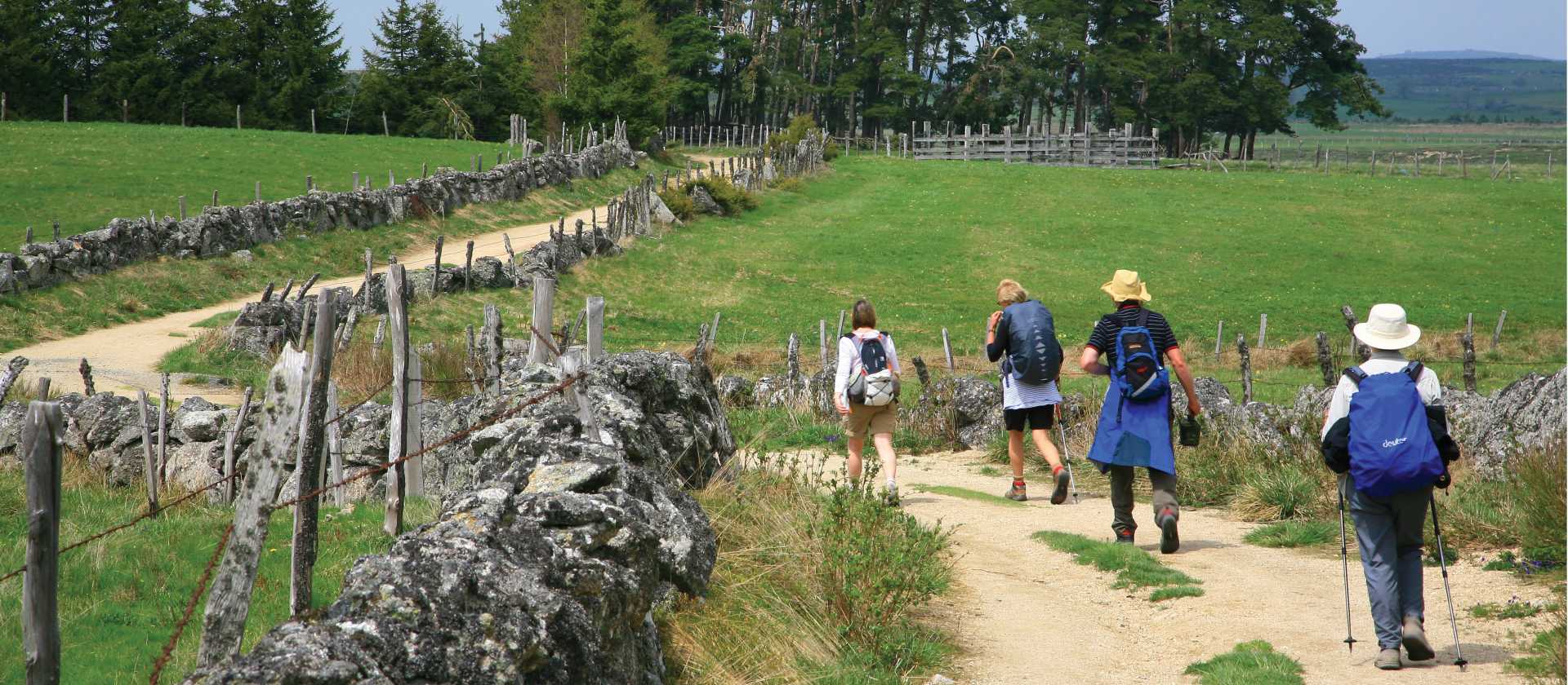 Walking towards Nasbinals