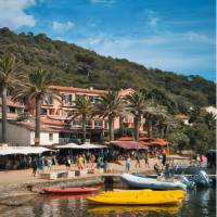 Strolling the authentic promenade on Port Cros | Sofiane Zhi