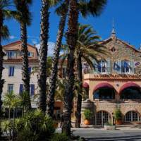 Le Lavandou's main square, bustling with shops and cafés