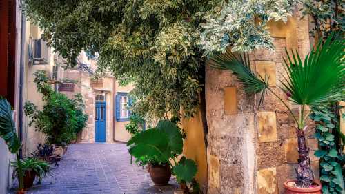 Discover the ancient streets of Chania, Crete | Albrecht Fietz