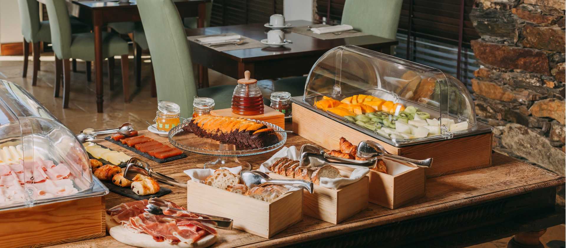 Breakfast at the Manor House in Celeiros, Douro Valley | The Manor House Celeiros