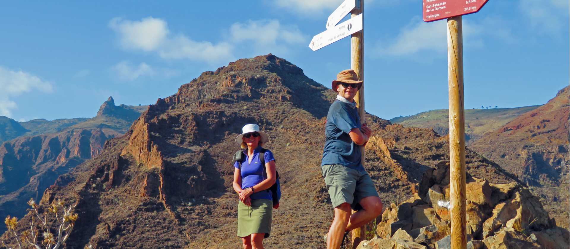 Walkers above Barranco Revolcardero | John Millen