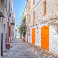 Walking the charming old streets of Cadaques | Jaime Elfrances