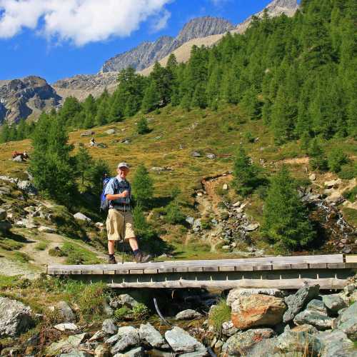 On the trail from Arolla to Les Hauderes