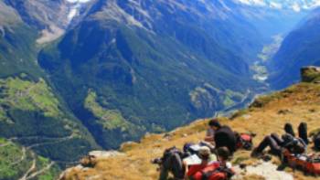 Rest stop at Twara above the Mittertal Valley