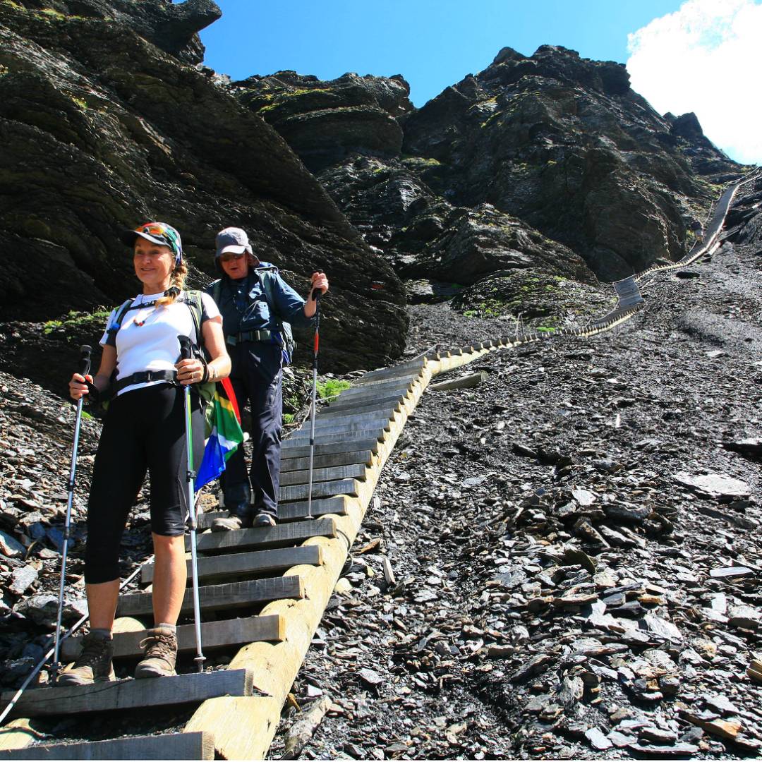 Descending from the Sefinenfurke Pass