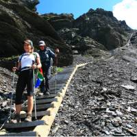 Descending from the Sefinenfurke Pass