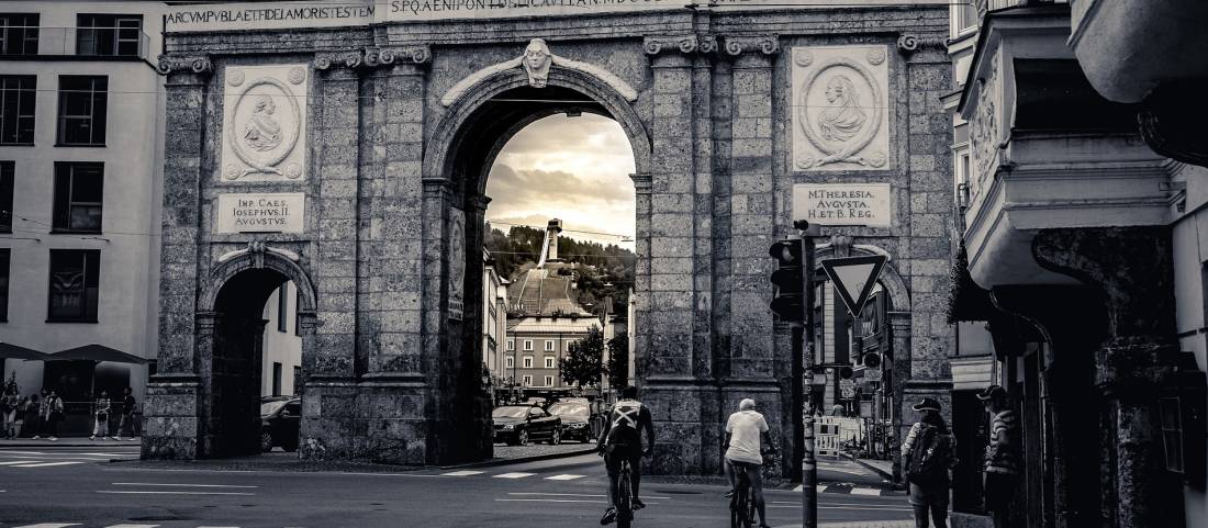 THE TRIUMPHANT TOUR OF THE NEW ZEALAND FOOTBALLERS 1905 De George H