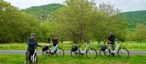 Cyclists taking a break in the Dordogne walnut groves | Rob Mills