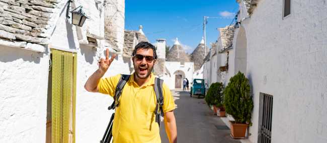 Discover the trulli houses of Alberobello in Puglia